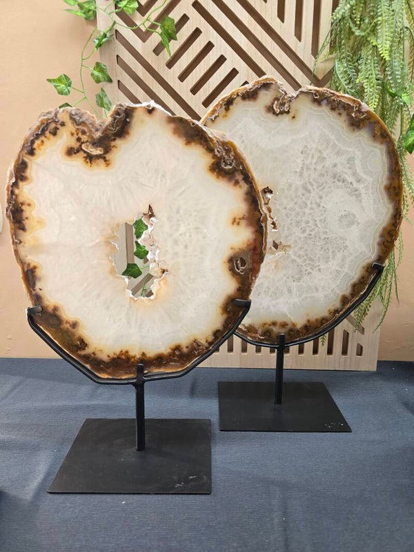 Agaat slab set op standaard