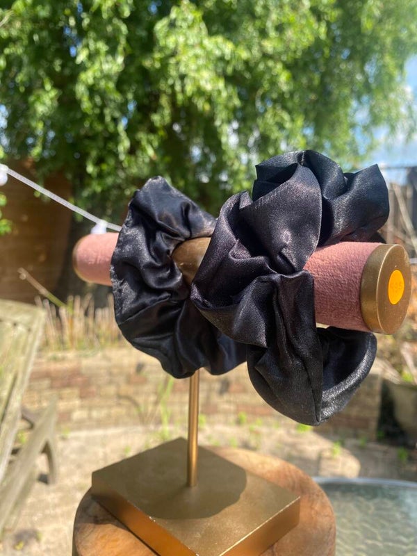 Scrunchie Black Satin