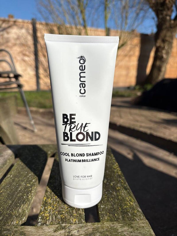 Cameo Cool Blond shampoo | Platinum Brilliance