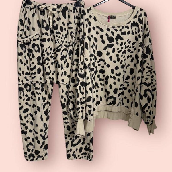 Wild Leo Lounge Set – Beige Gr. 2 = 42-46