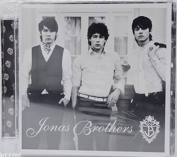 JONAS BROTHERS