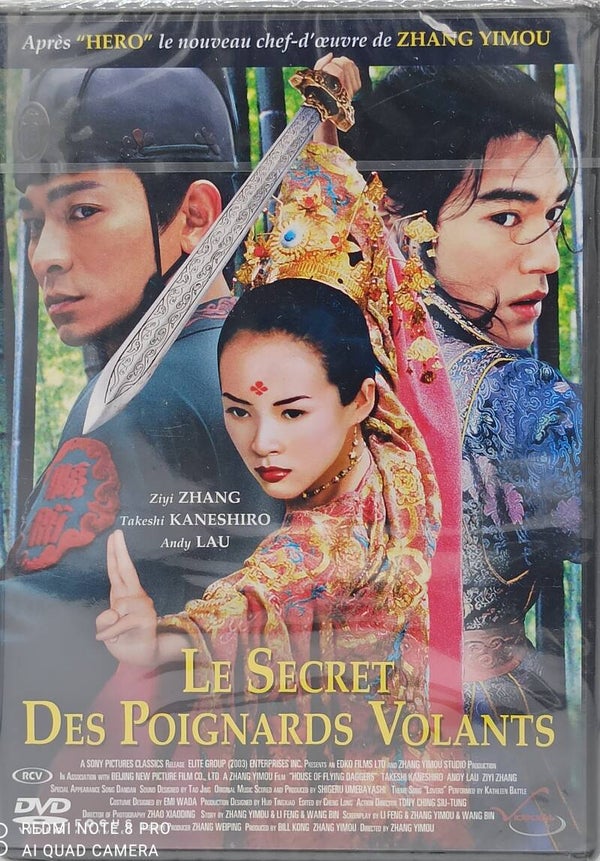 LE SECRET DES POIGNARDS VOLANTS