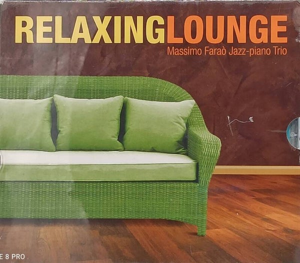 RELAXING LOUNGE