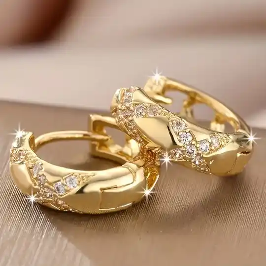 O0001 - Elegante Bohème-Stil Ohrringe mit 18K Goldbeschichtung und funkelnden Zirkonia