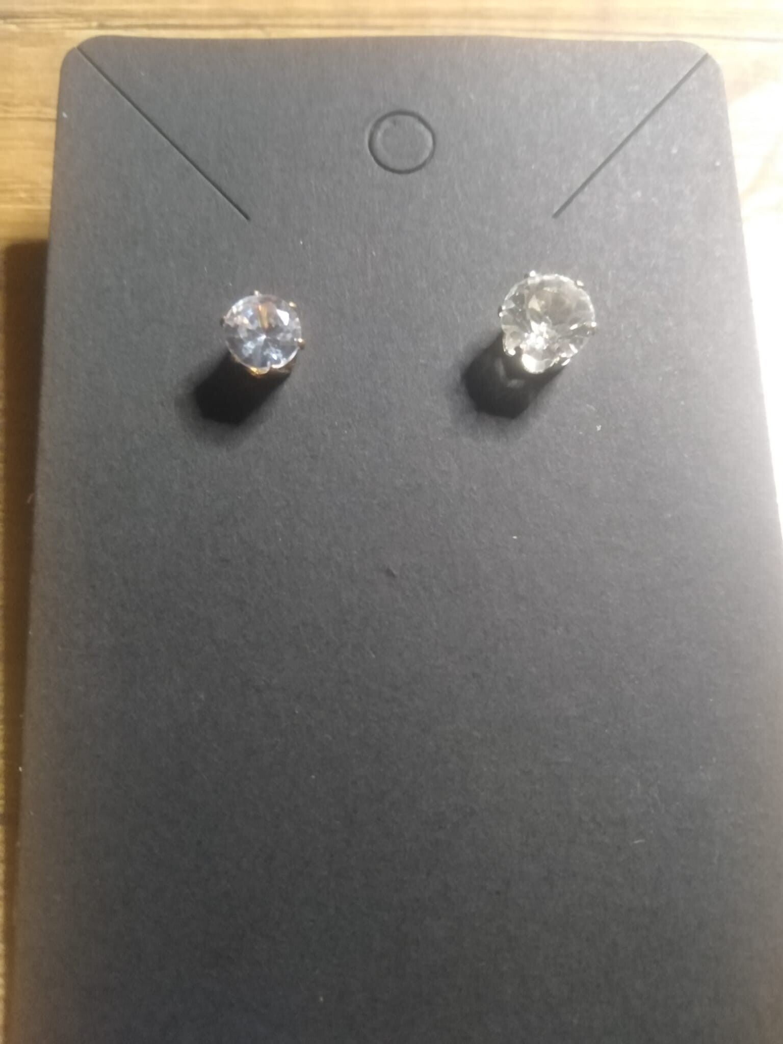 O0010 - Ohrstecker "Kristall"