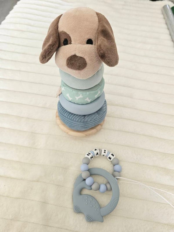Tour chien et anneaux de dentition