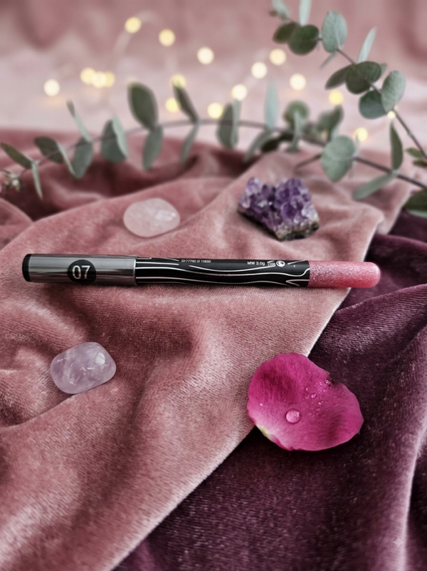 Dragon Ranee Metallic Shimmer Eyeshadow & Eyeliner Stick (#07 Rose Pink)