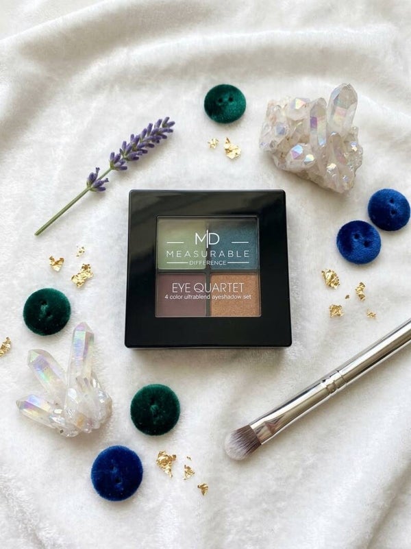 Measurable Difference Eye Quartet 4-Color Ultrablend Eyeshadow Set