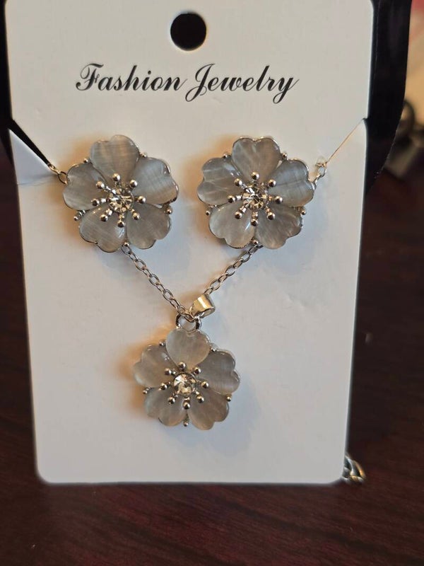 Silver moonstone necklace and earrings set