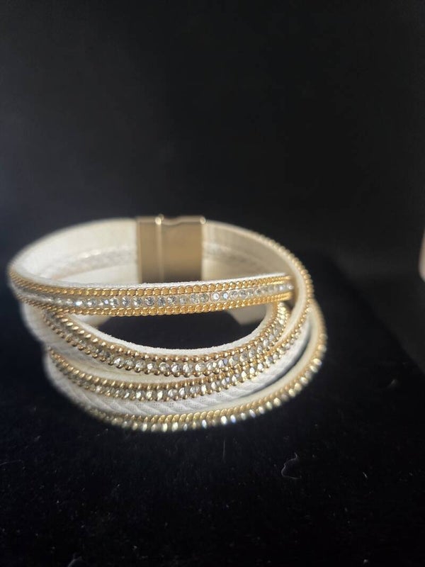 Gold and white magnetic bracelet