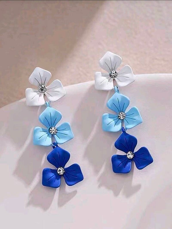 Blue dainty stud back flower earrings
