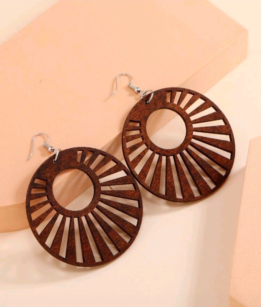 Brown round earrings