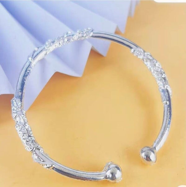 Silver cuff bracelet
