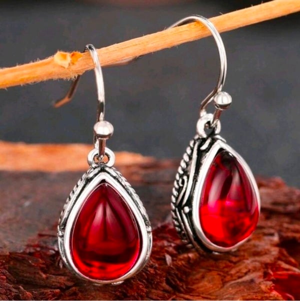 Vintage-Inspired Crimson Red Teardrop Dangle Earrings