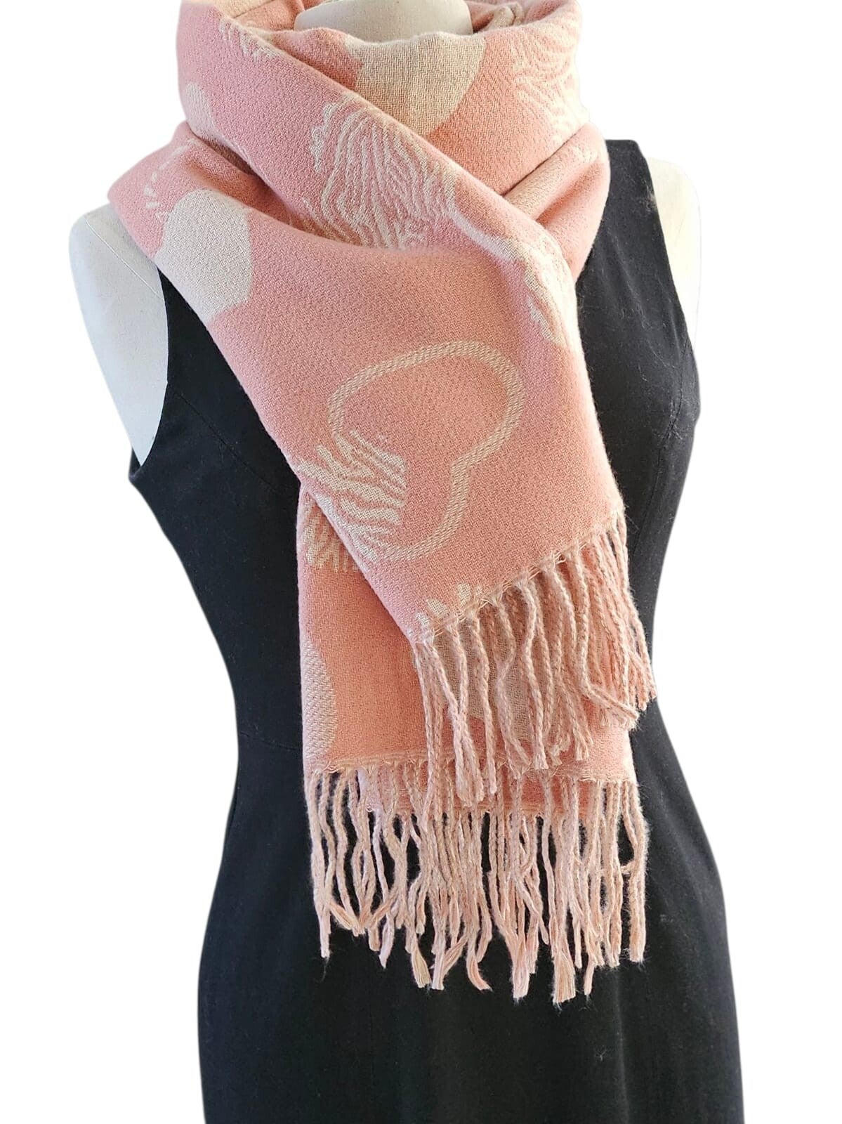 Mooie elegante sjaal creme roze- Hartjes print