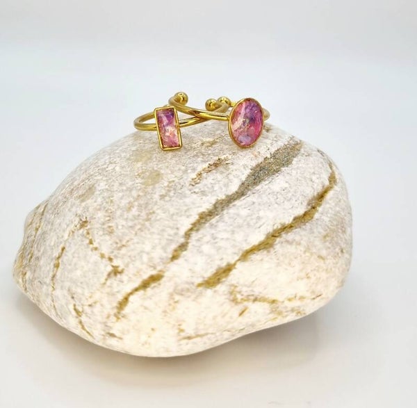 Verstelbare ring | Goudkleurig - Purple mystery
