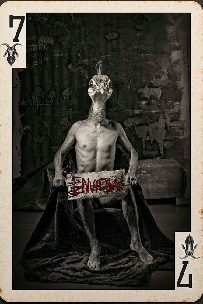 ssssslucid_origin_vintage_playing_card_with_a_flat_minimalist_desig_3-gigapixel-high-fidelity-v2-2362h-recuperado2-standard-wxj5pb.jpg