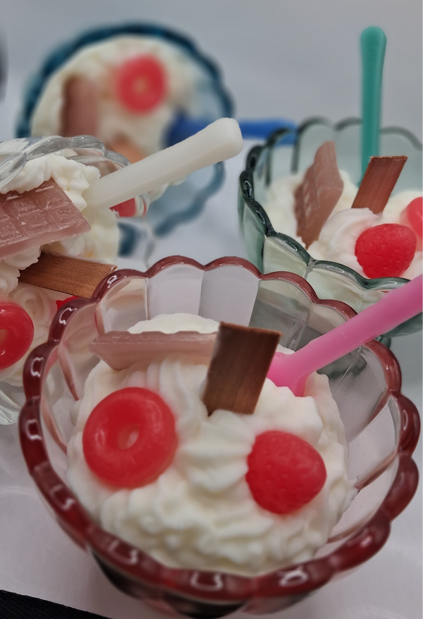 Summervibes Ice Cream Candle - Wood Wick