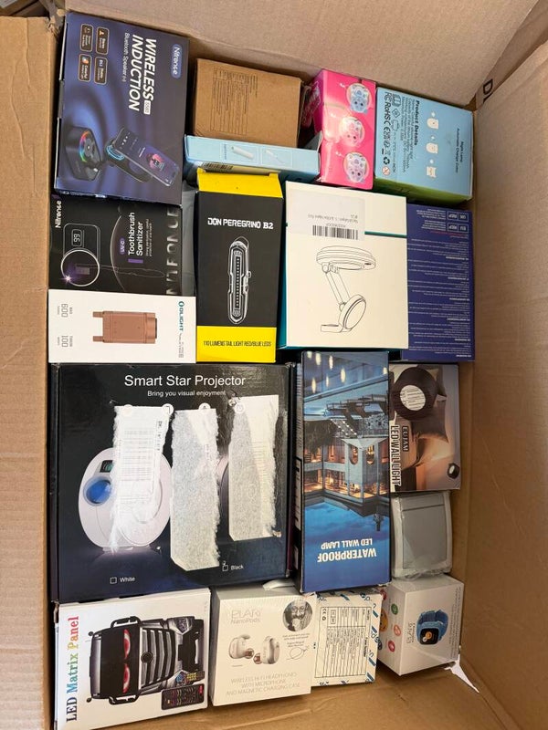 Multimedia Mix Box, circa 15 Kilo