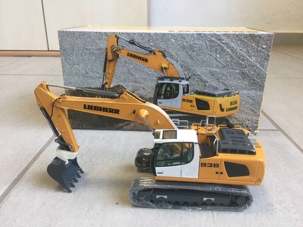 Liebherr Modell R 936