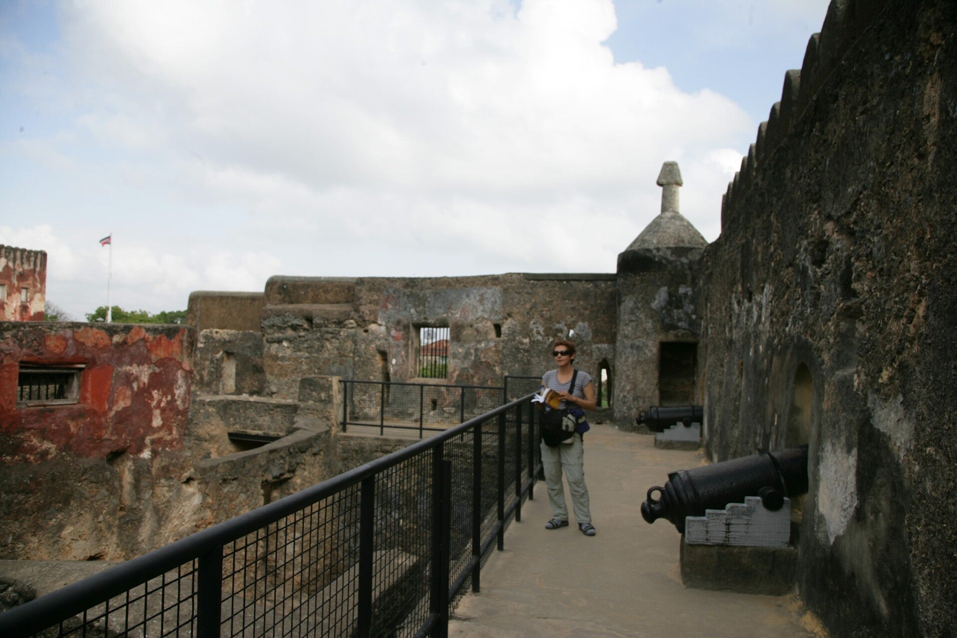 Experience Beautiful Beaches in Kenya and Tanzania,YHA Kenya Travel, Vasco Dagama  