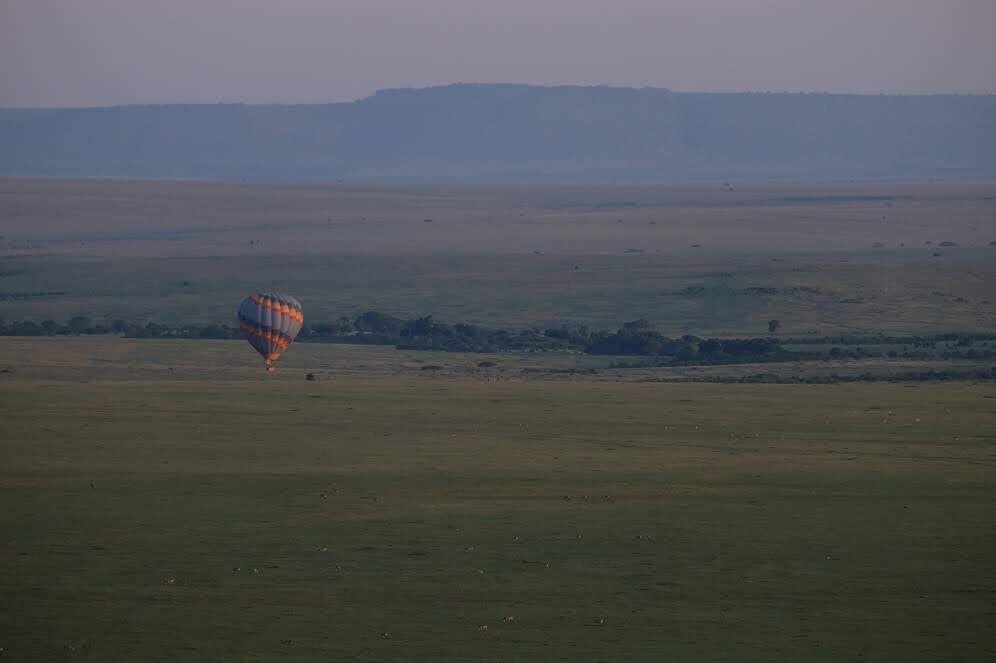 Hot Air BallooAdventures.n Kenya Safari / YHA Kenya Travel.