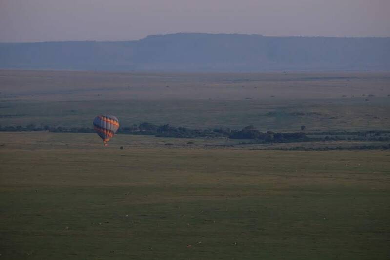 Hot Air BallooAdventures.n Kenya Safari / YHA Kenya Travel.