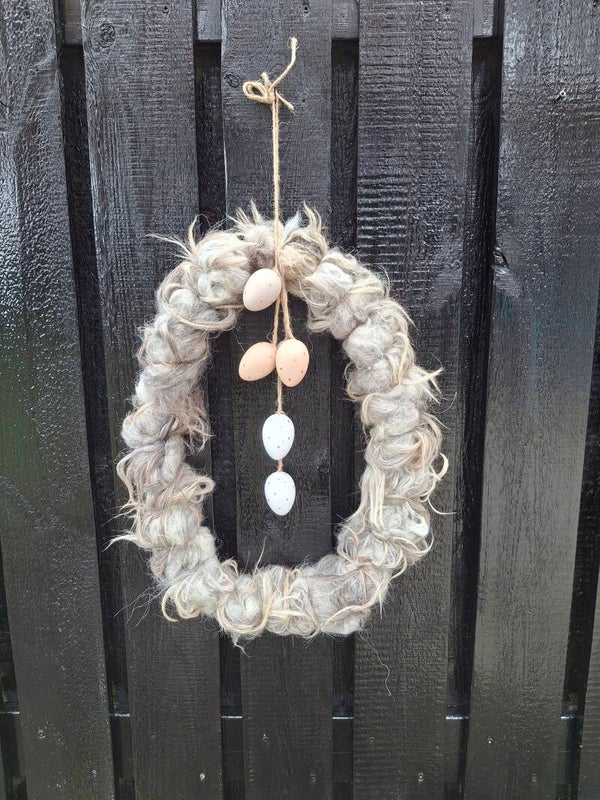 Paasdecoratie wolkrans ei L 02