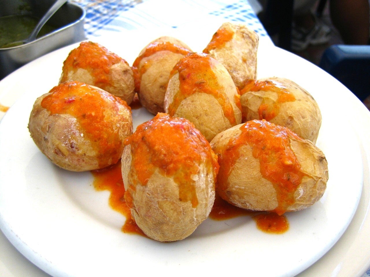 Papas arrugadas canarias con mojo rojo