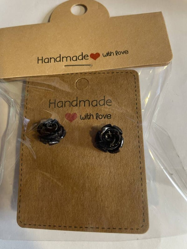 earrings studs, dangling and sleepers