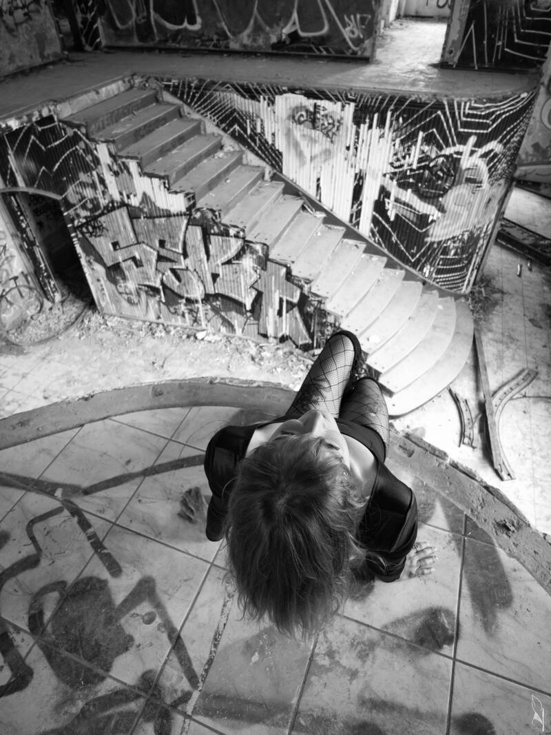goldener-schleier-2-b-w-standard.jpg