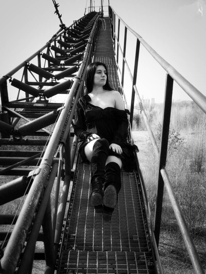 lowkey-4-b-w-standard.jpg