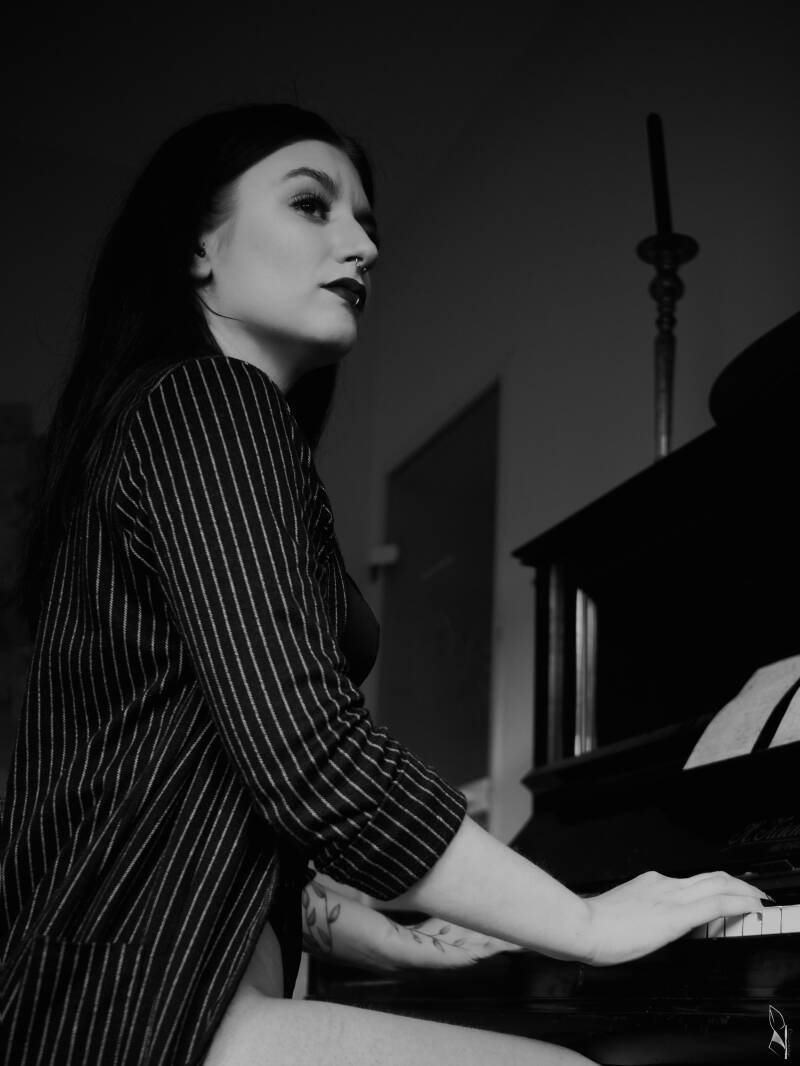 mason-7-b-w-standard.jpg