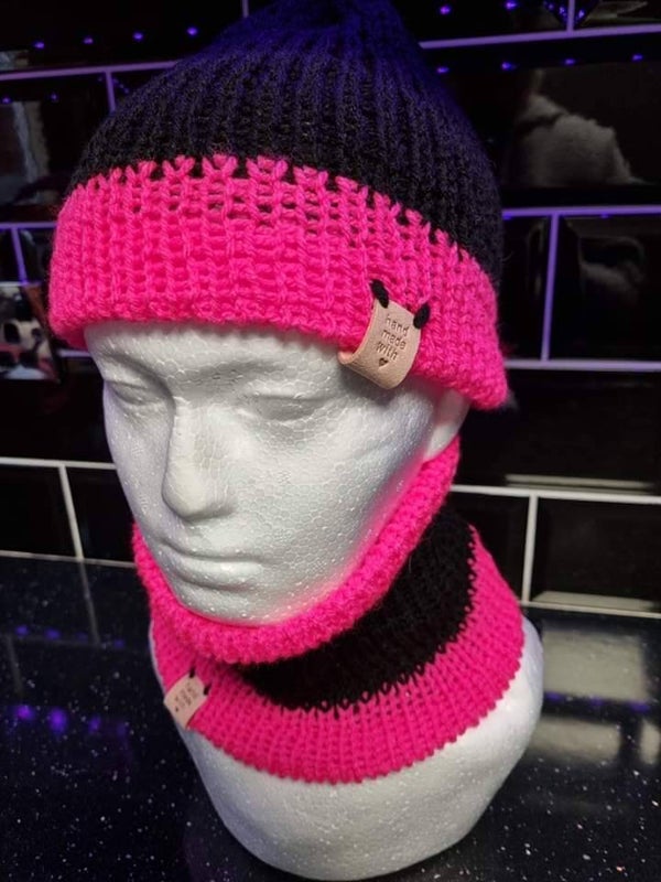 Kids Pink & Black Hat & Snood Set