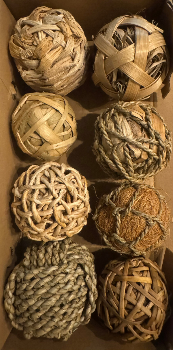 Box 8  Natural Balls    B100          -2