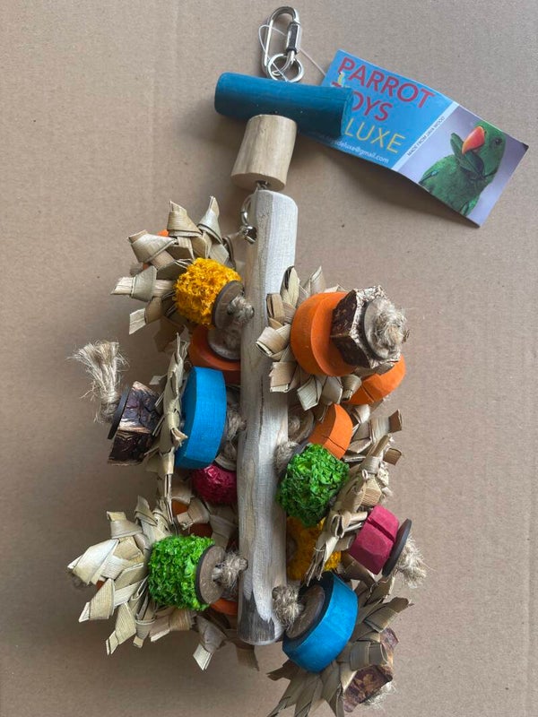 DIFFERENT        TOYS0086                        - 2