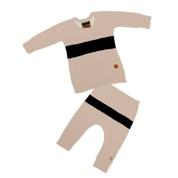 Zand setje met zwart streep