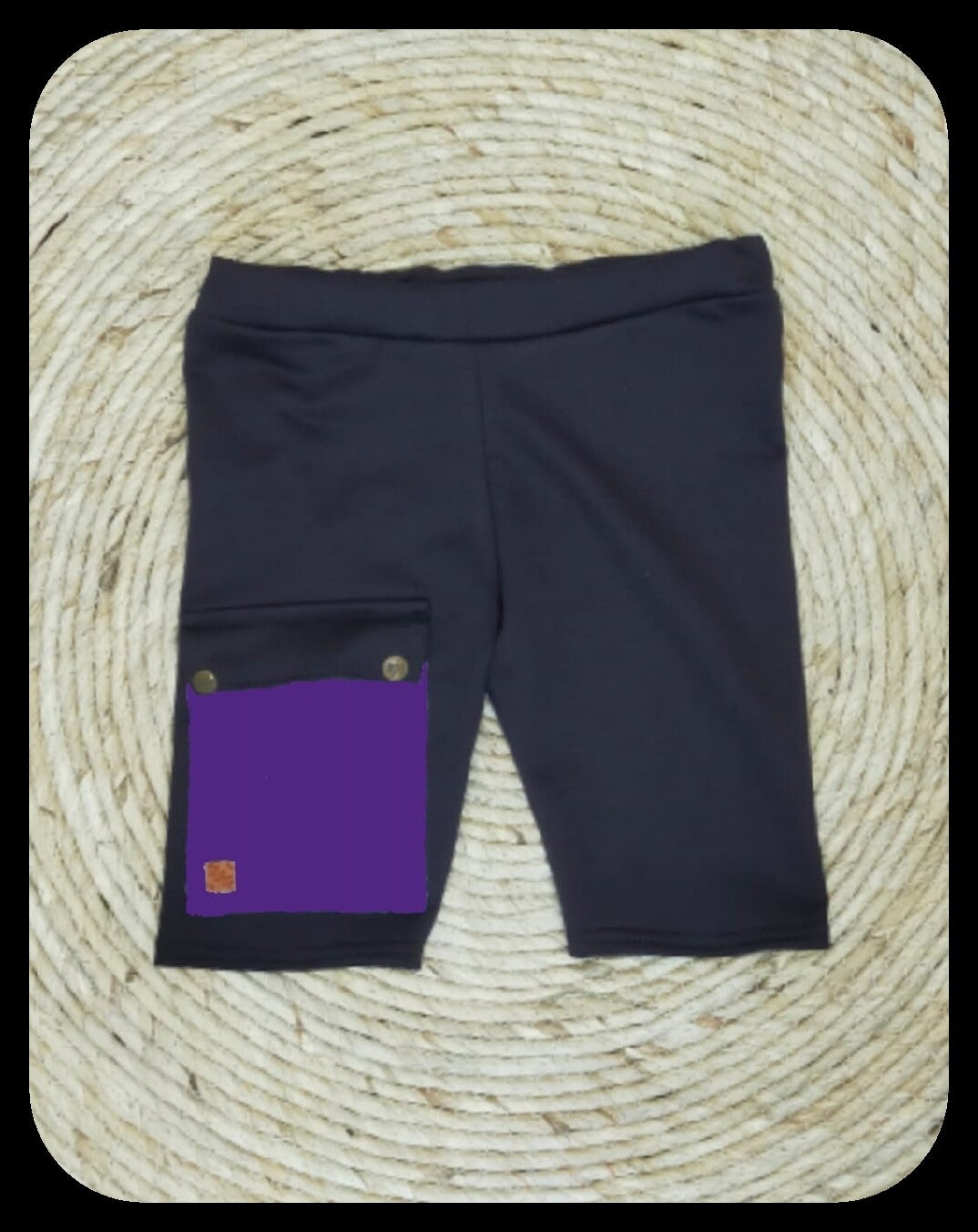 Korte broek zwart met zak paars