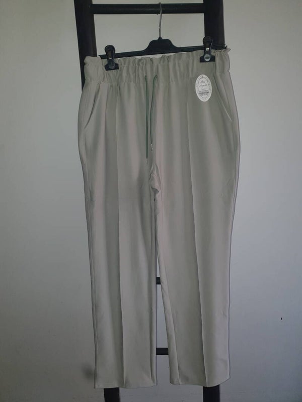 Comfort broek greenish Grey met siernaad over de been