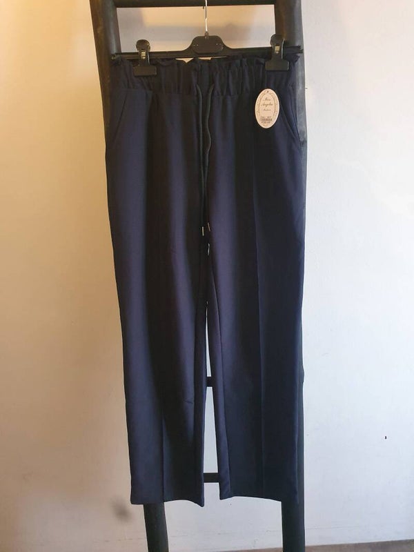 Comfort broek donker blauw met siernaad over de been