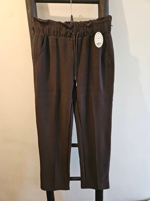 Comfort broek donkerbruin met siernaad