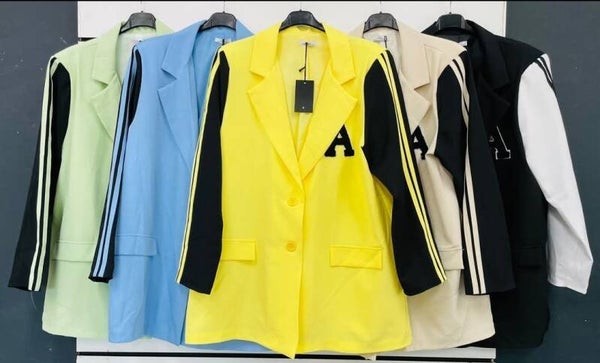 Blazer met A en strepen