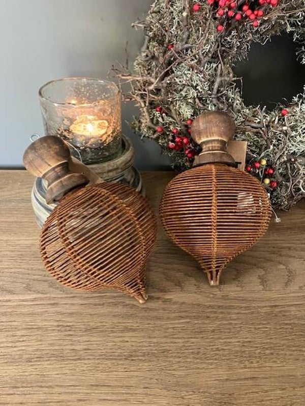 Decoratie hangers/klossen roest.