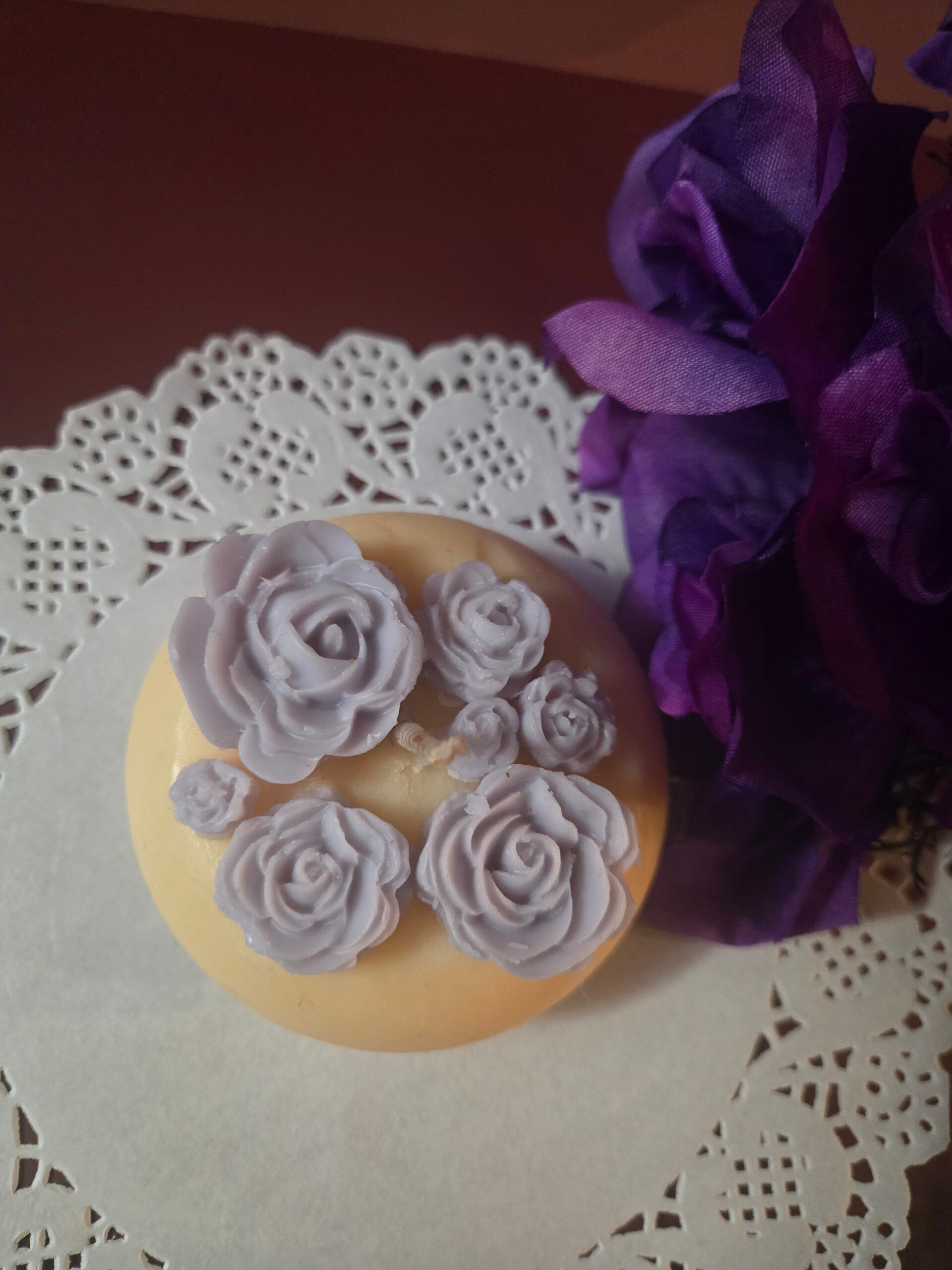 Autumn Frost Pumpkin (Farm Apple Pumpkin scented candle with handcrafted Vanilla roses)