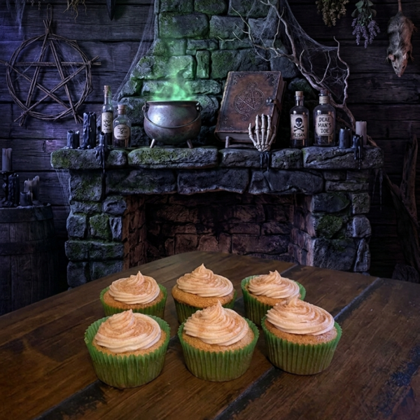 Cinnamon Spellbinders (Churro Cupcakes)