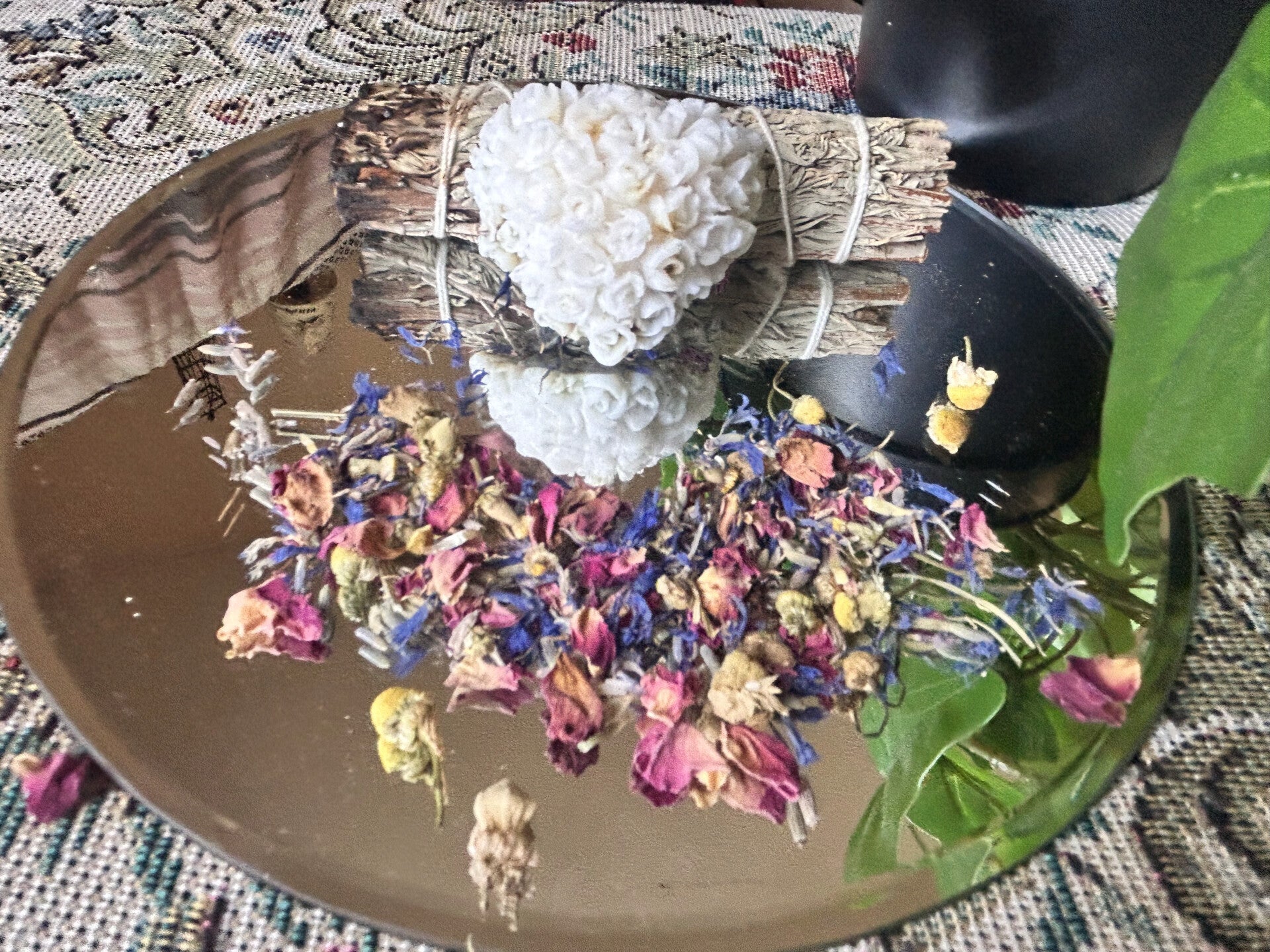 Botanical Blessing (Vanilla scented Rose flower shaped with real Rose Petals)