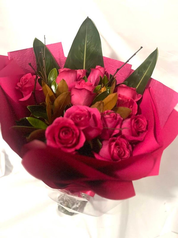 12 Long Roses