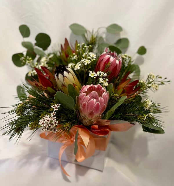 Medium Wildflower Native Posy Box