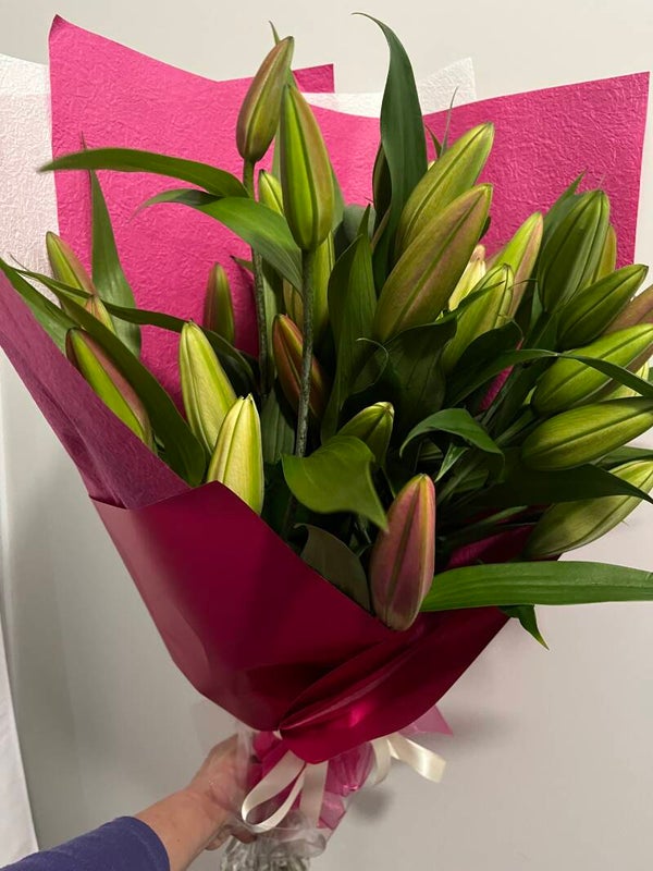 Oriental lily bouuqet