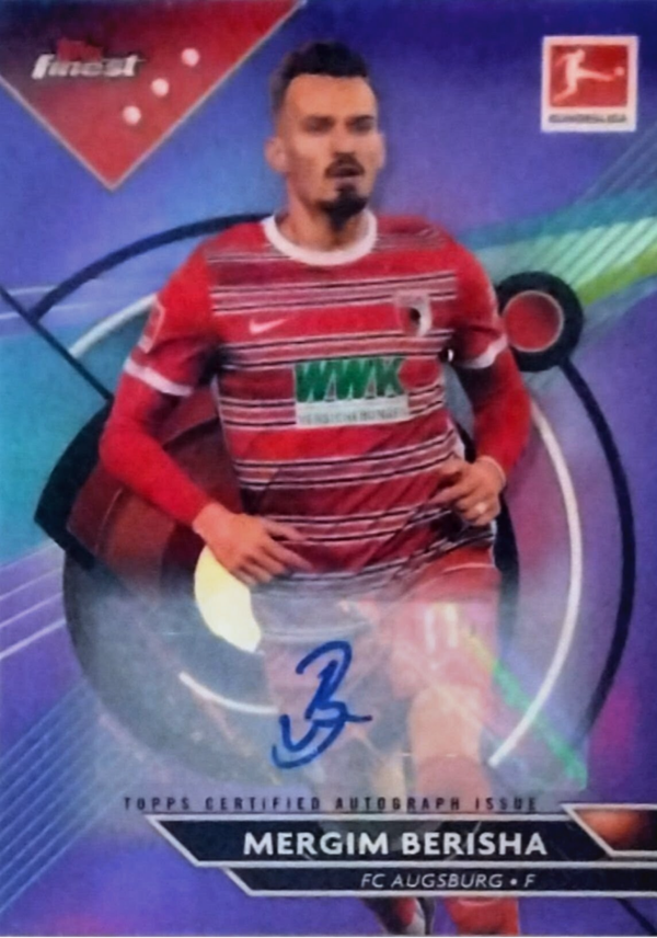 Topps Finest Bundesliga – Mergim Berisha Autogramm-Karte (Purple Refractor) – Limitierung: 84/99